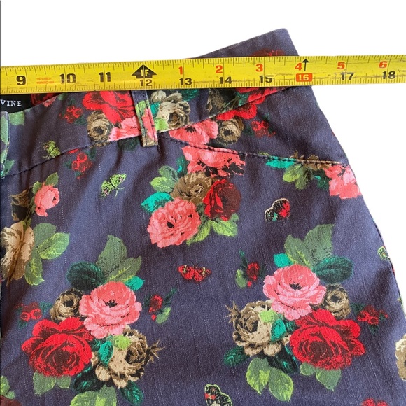 Larry Levine Vintage Rose Floral Pants - Picture 9 of 13